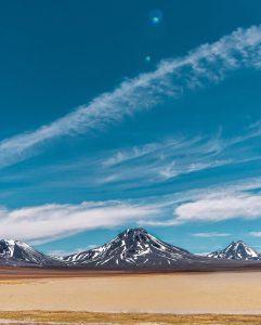 Vista al volcán Lascar