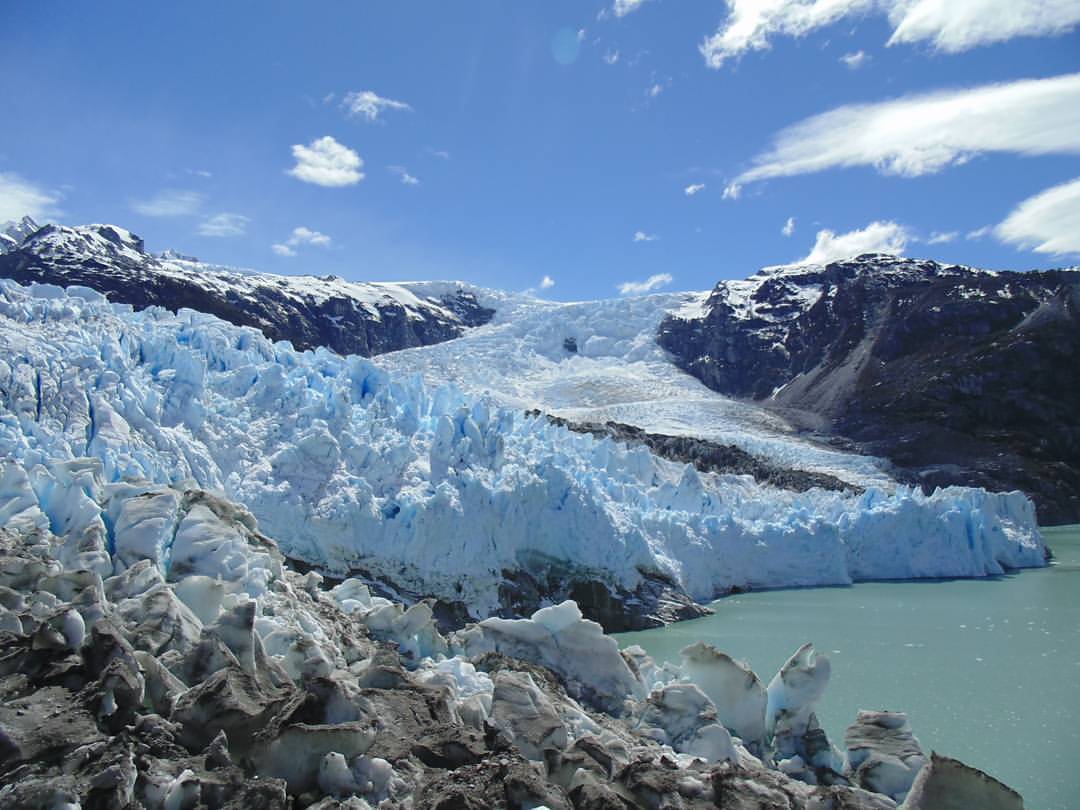 El Glaciar Leones es parte de la Ruta Glaciares de Aysén.