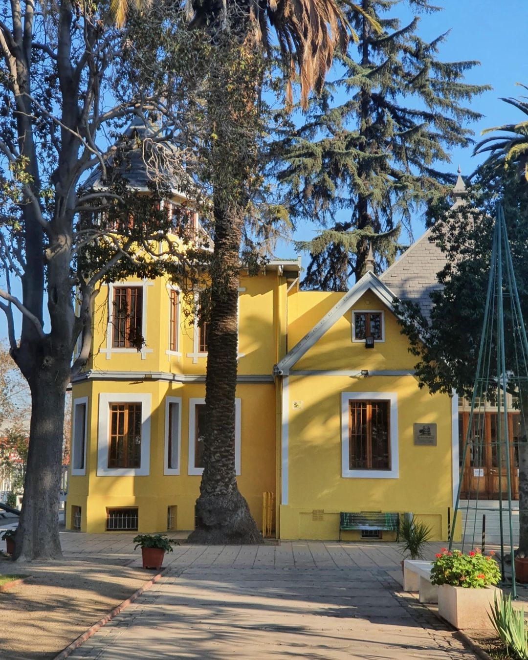 Lugares embrujados de Chile, Casona Dubois